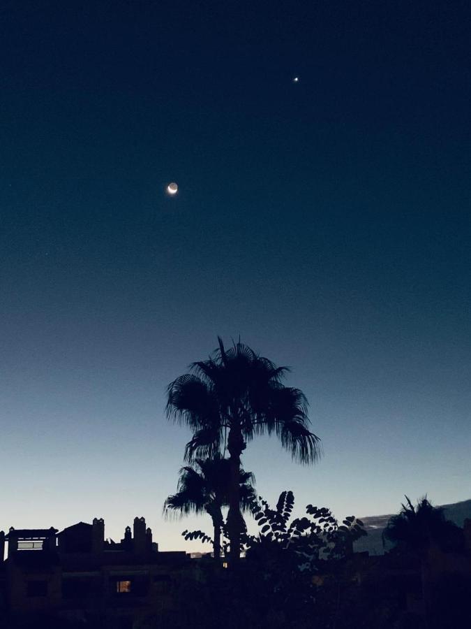 Hacienda Del Sol *